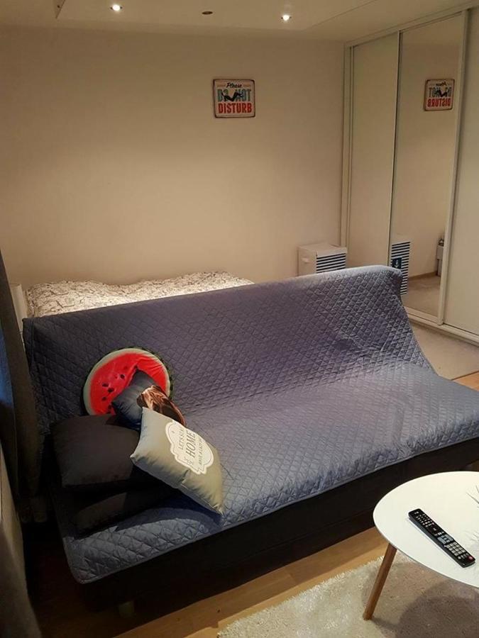 Old Town Garden Apartment Netflix Varşova Dış mekan fotoğraf